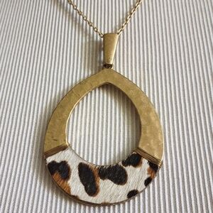 Vida Goldtone Necklace with Teardrop Pendant